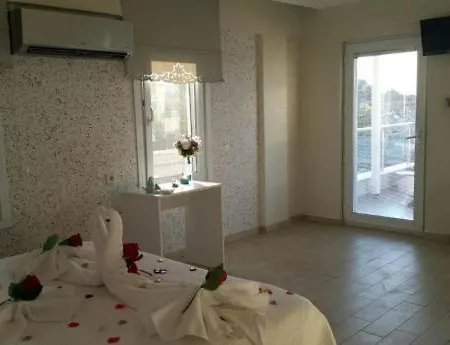 Yasemin Hotel *